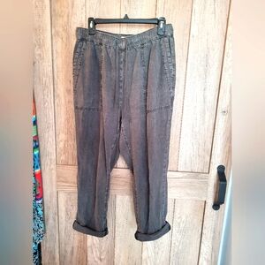 Anthropologie Pilcro black pull-on drawstring pants, size medium